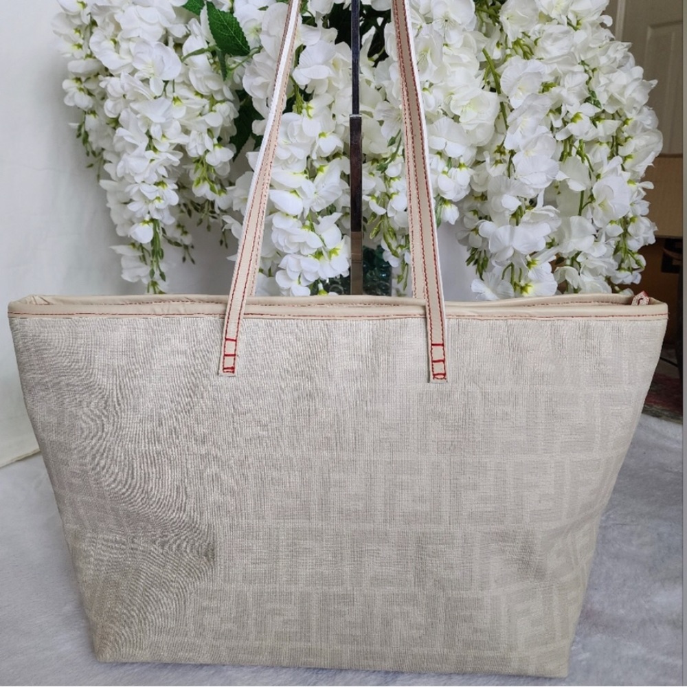 Fendi Vintage FF Zucca Carry Shoulder Tote Bag White Gray Canvas